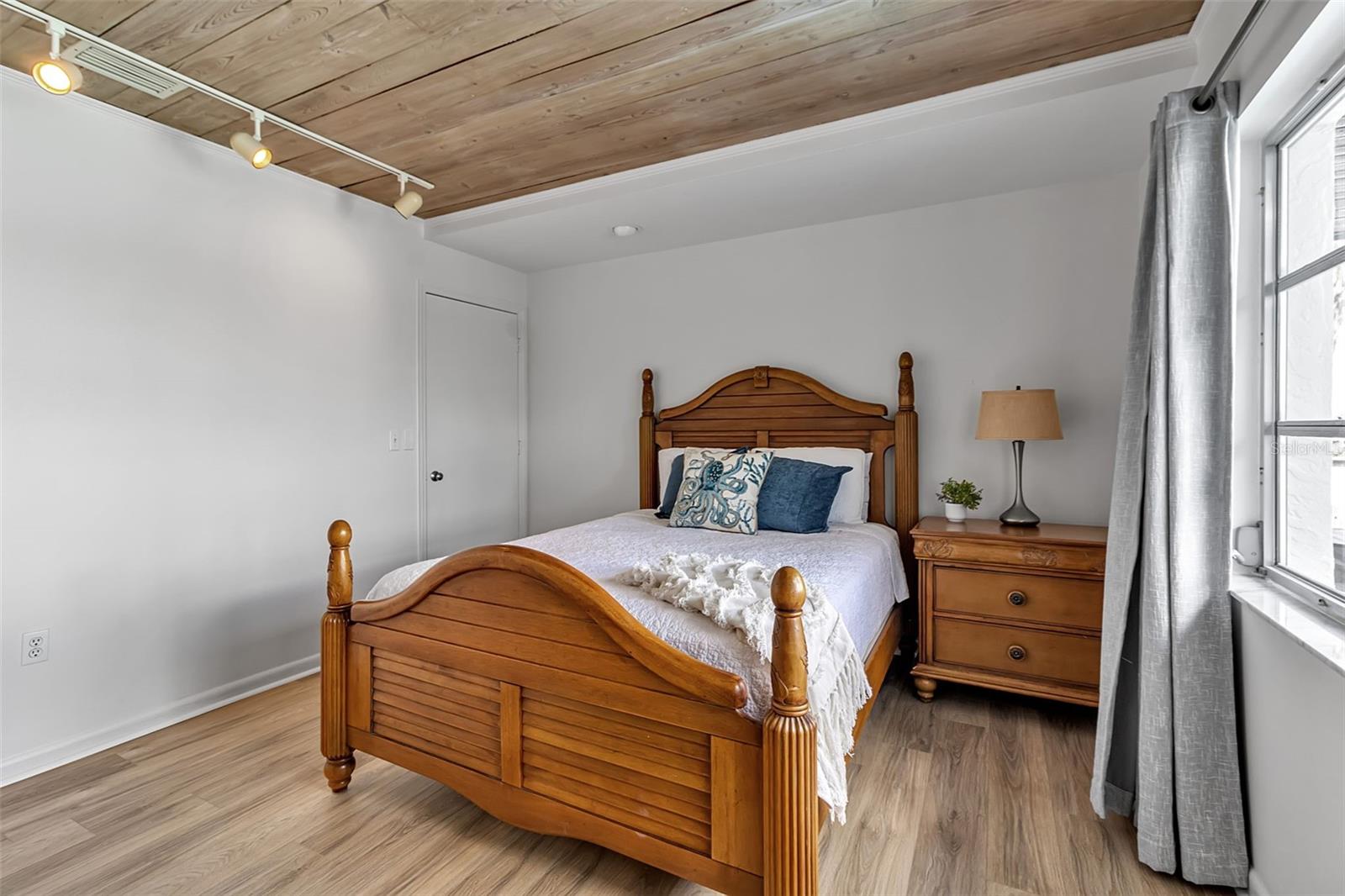 CASEY KEY - Residential