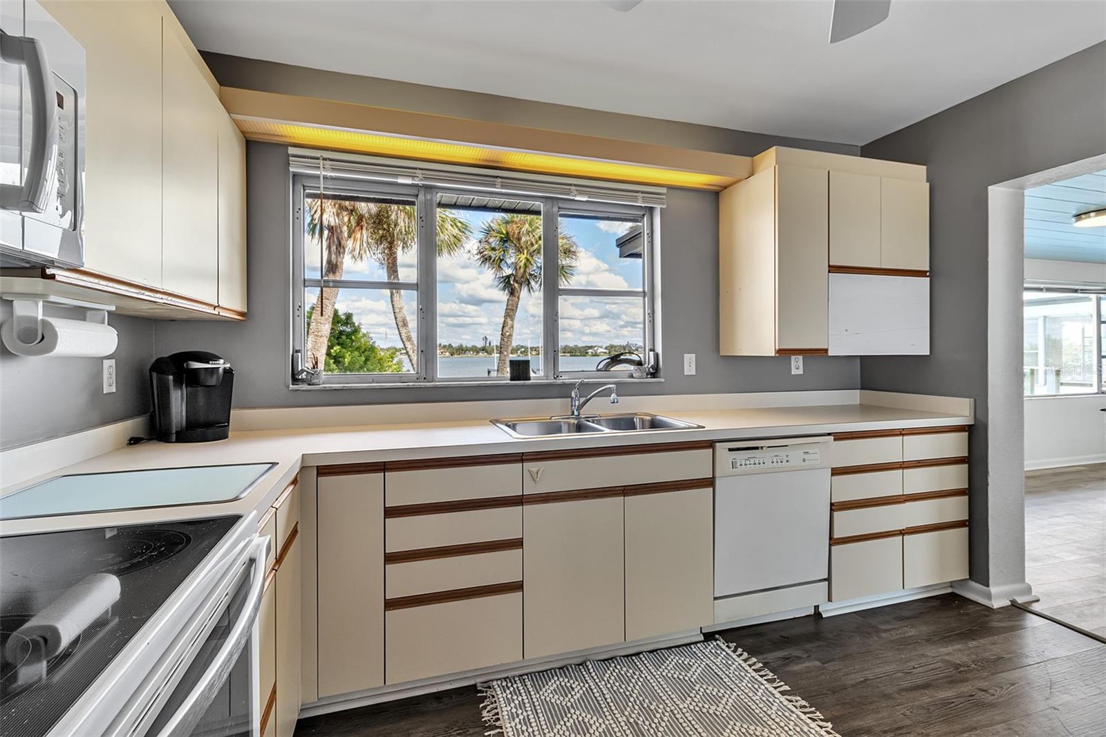 CASEY KEY - Residential