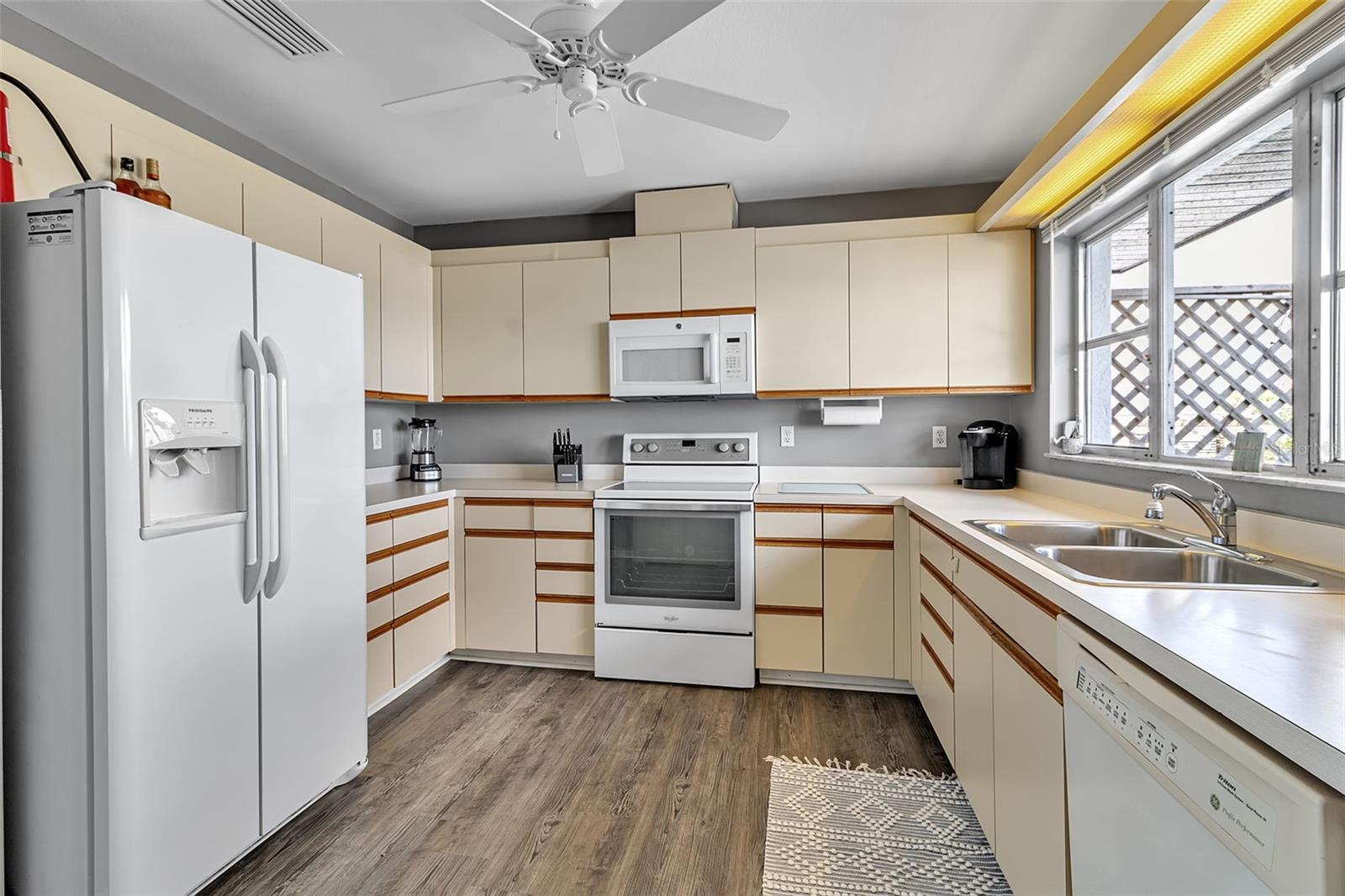 CASEY KEY - Residential