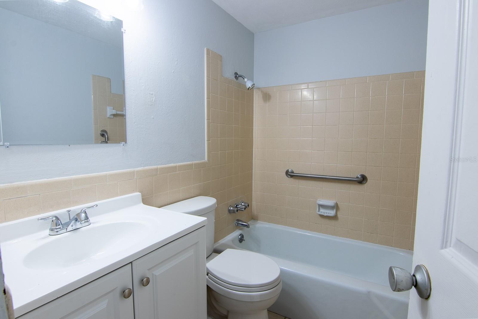 POS RESUB OF LT 8 BLK L - Residential Income