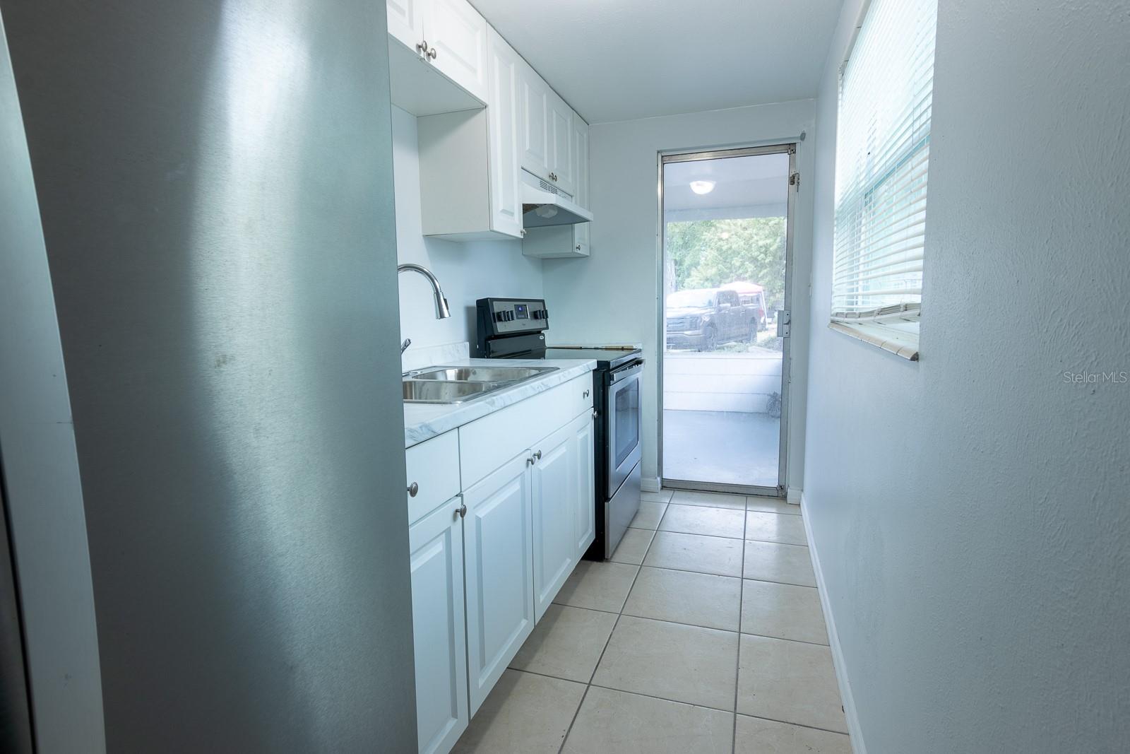 POS RESUB OF LT 8 BLK L - Residential Income