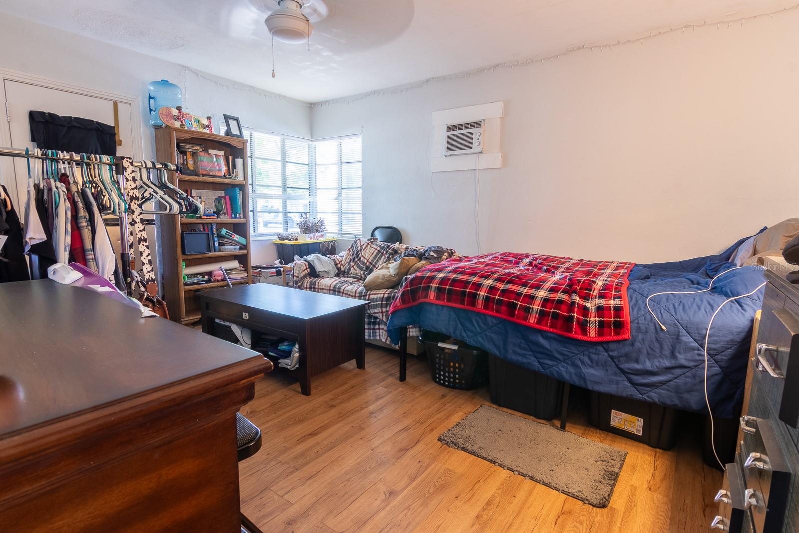 POS RESUB OF LT 8 BLK L - Residential Income