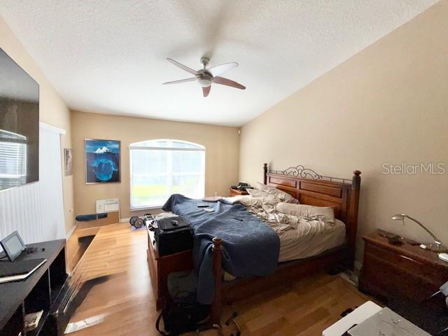 WOODBOUND LAKES - Residential Lease