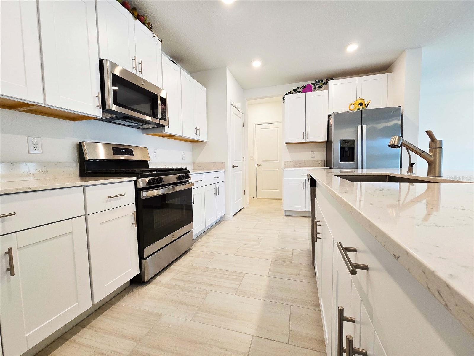 CONNERTON VILLAGE 3 PH 1 - Residential Lease