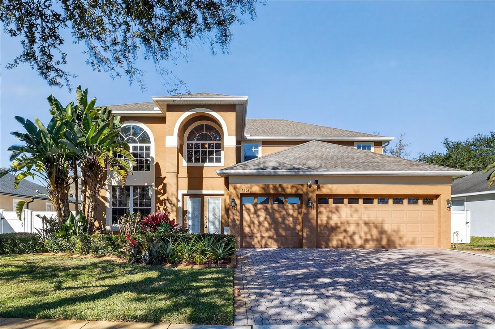 LAKE POINTE - Residential