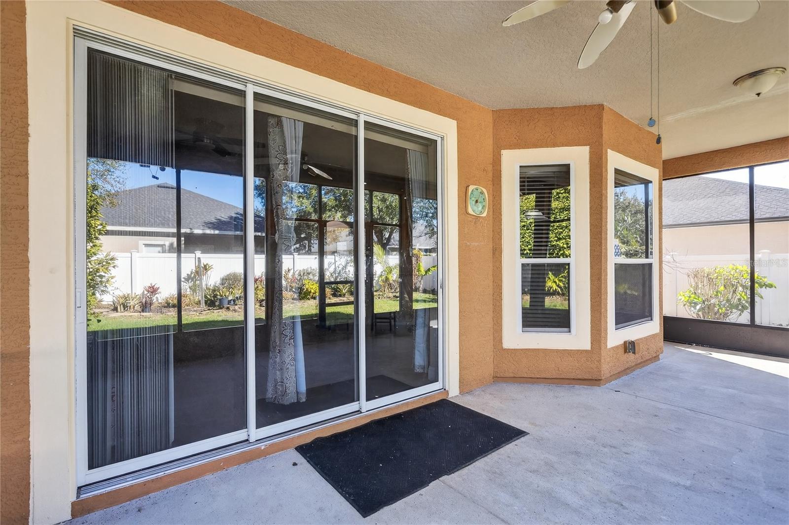 LAKE POINTE - Residential