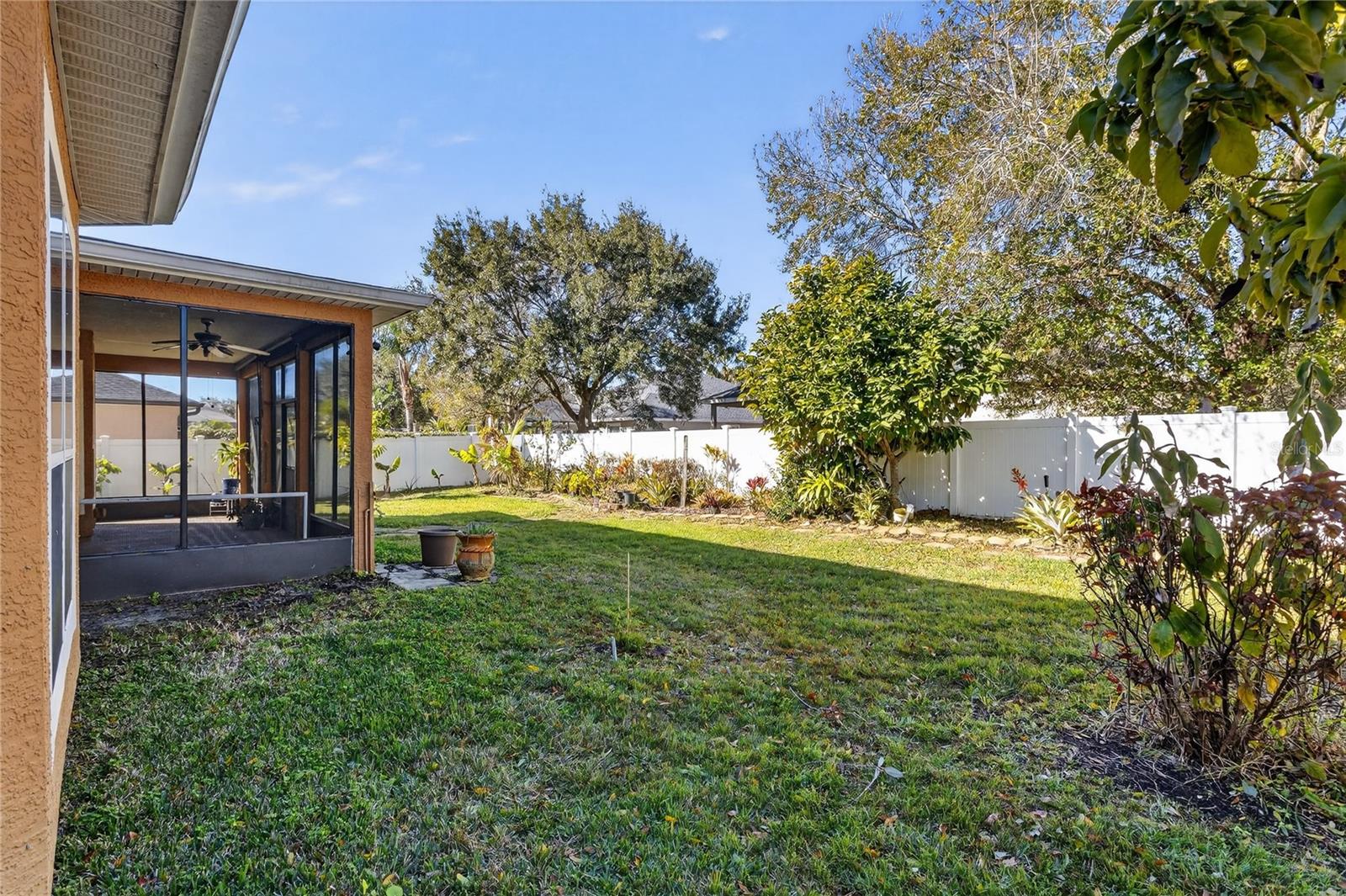 LAKE POINTE - Residential