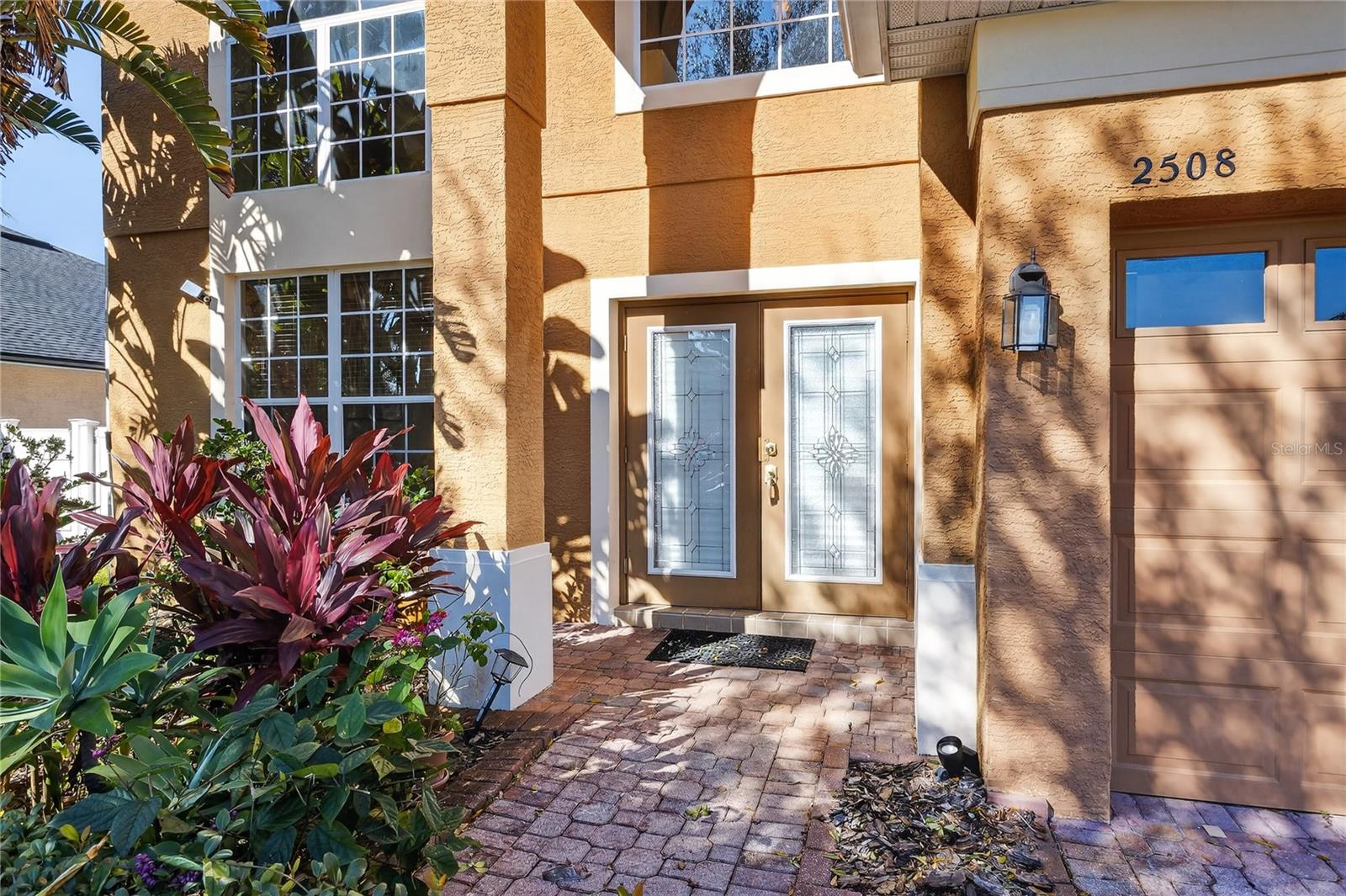 LAKE POINTE - Residential