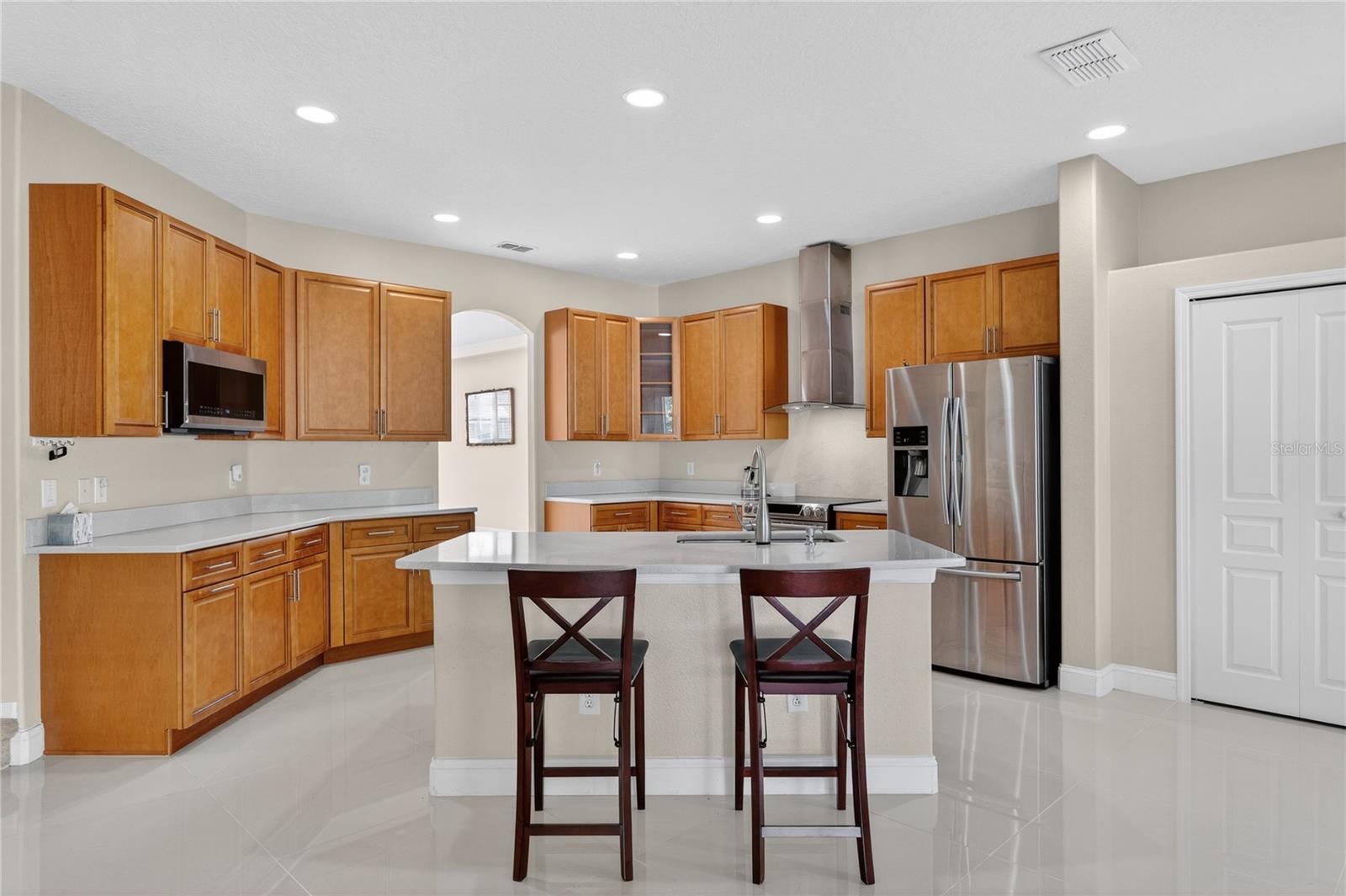 LAKE POINTE - Residential
