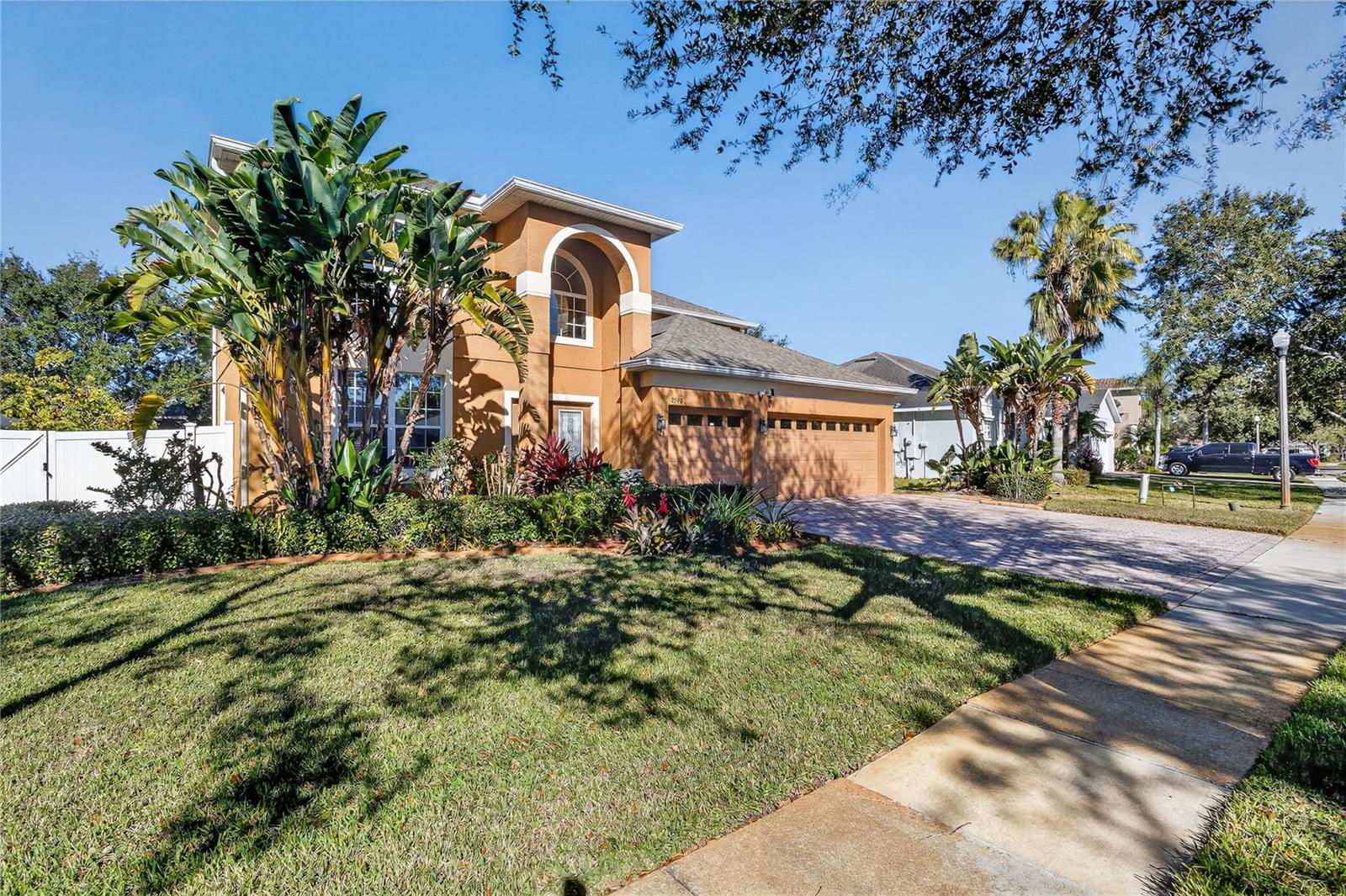 LAKE POINTE - Residential