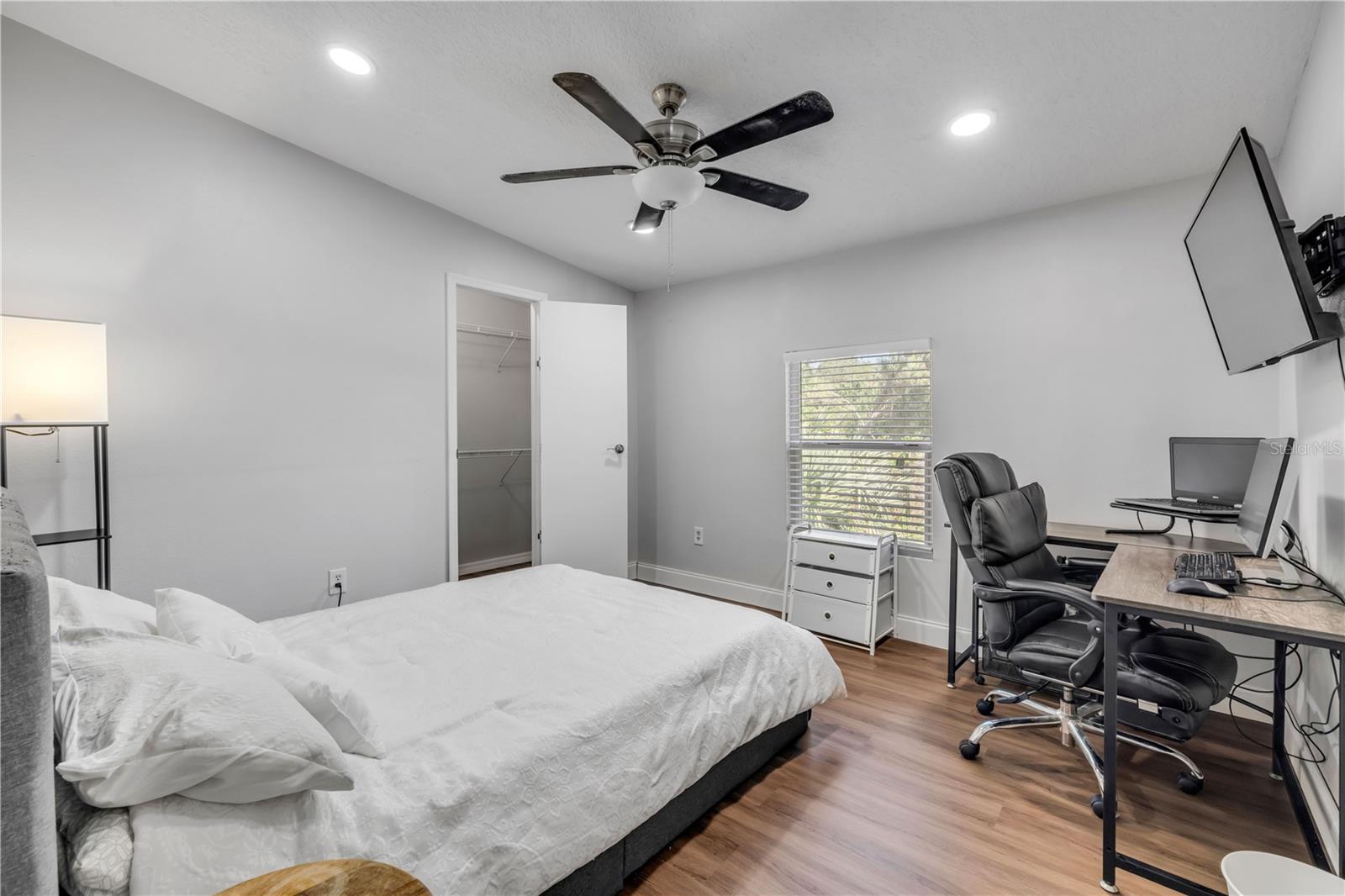 MILL RUN - Residential