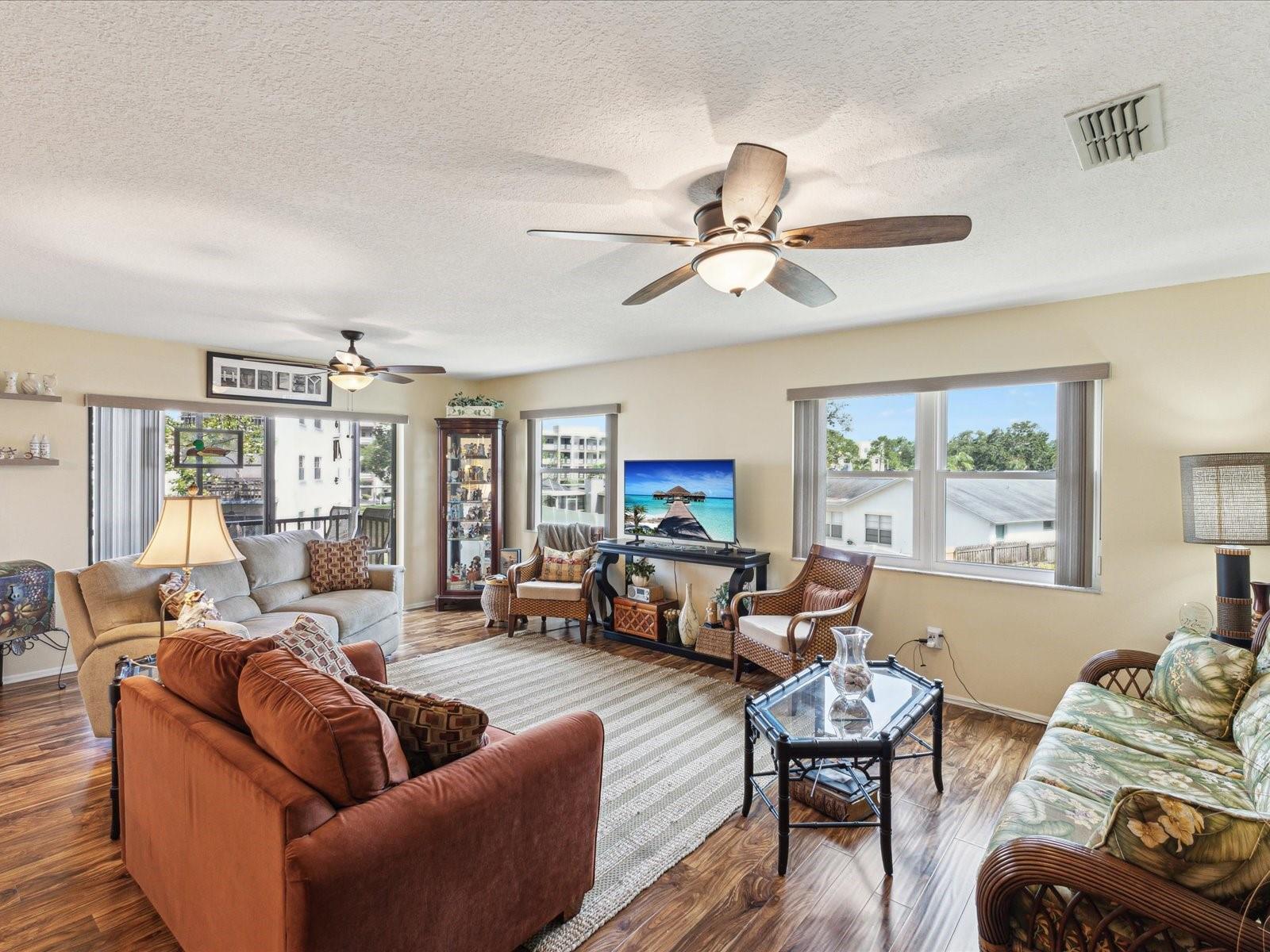 TERRACE PARK OF FIVE TOWNS - Residential