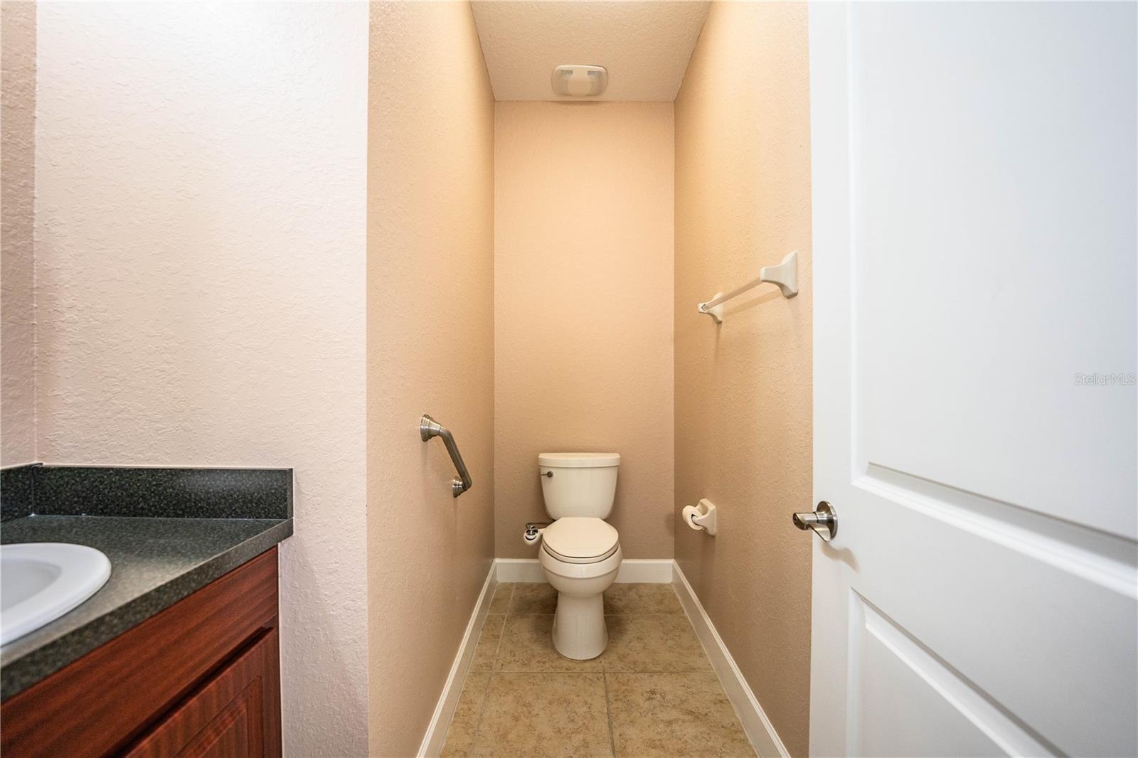 ALEXANDER WOODS TWNHMS - Residential