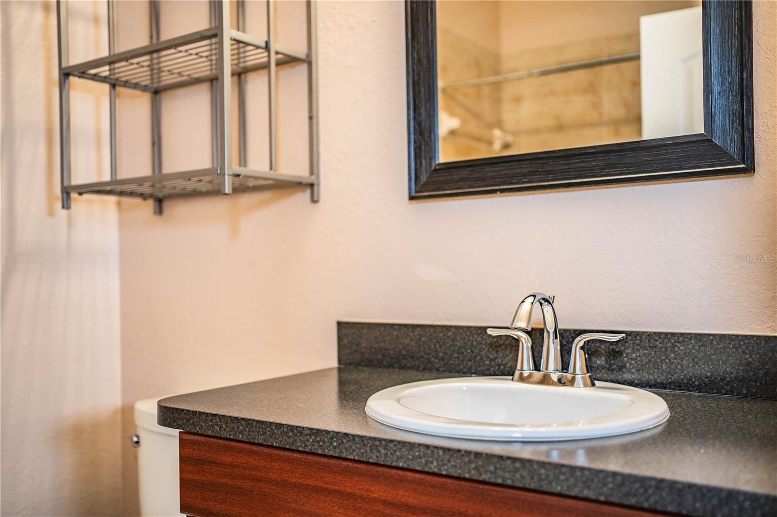 ALEXANDER WOODS TWNHMS - Residential