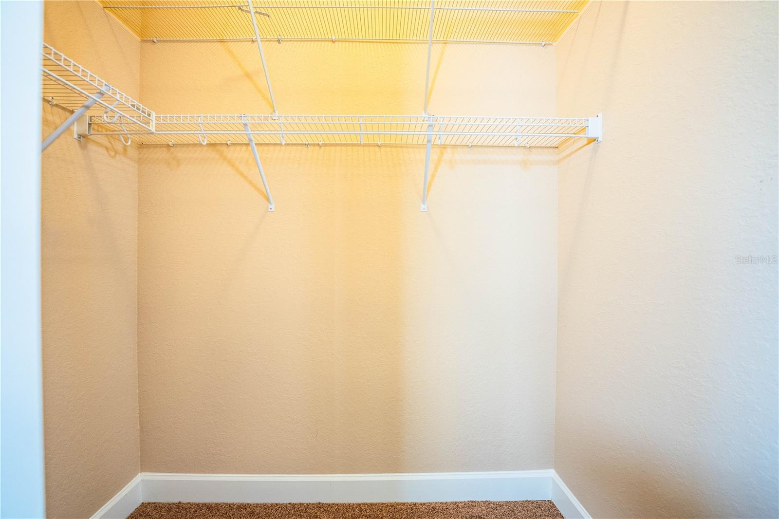 ALEXANDER WOODS TWNHMS - Residential