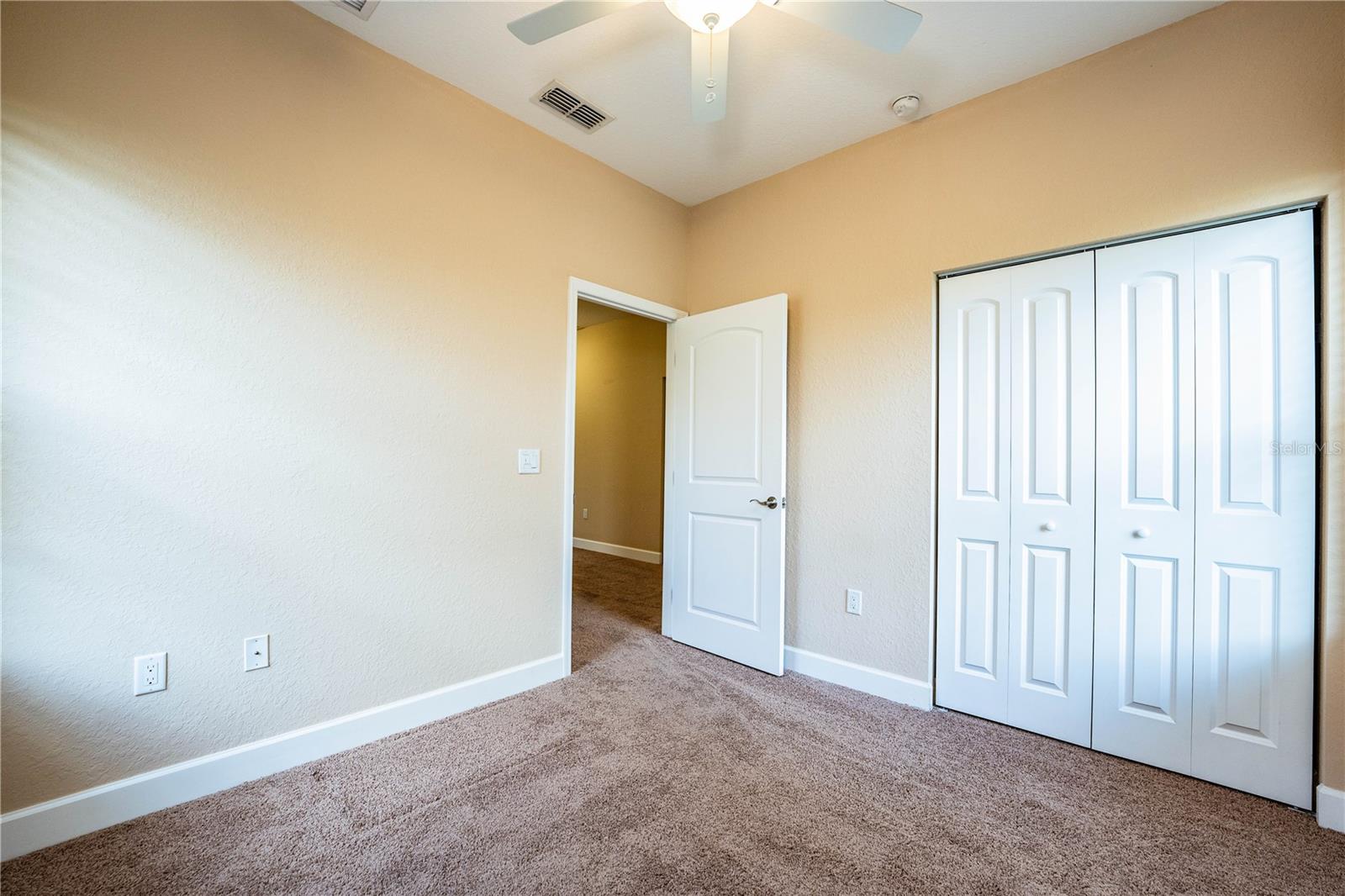 ALEXANDER WOODS TWNHMS - Residential