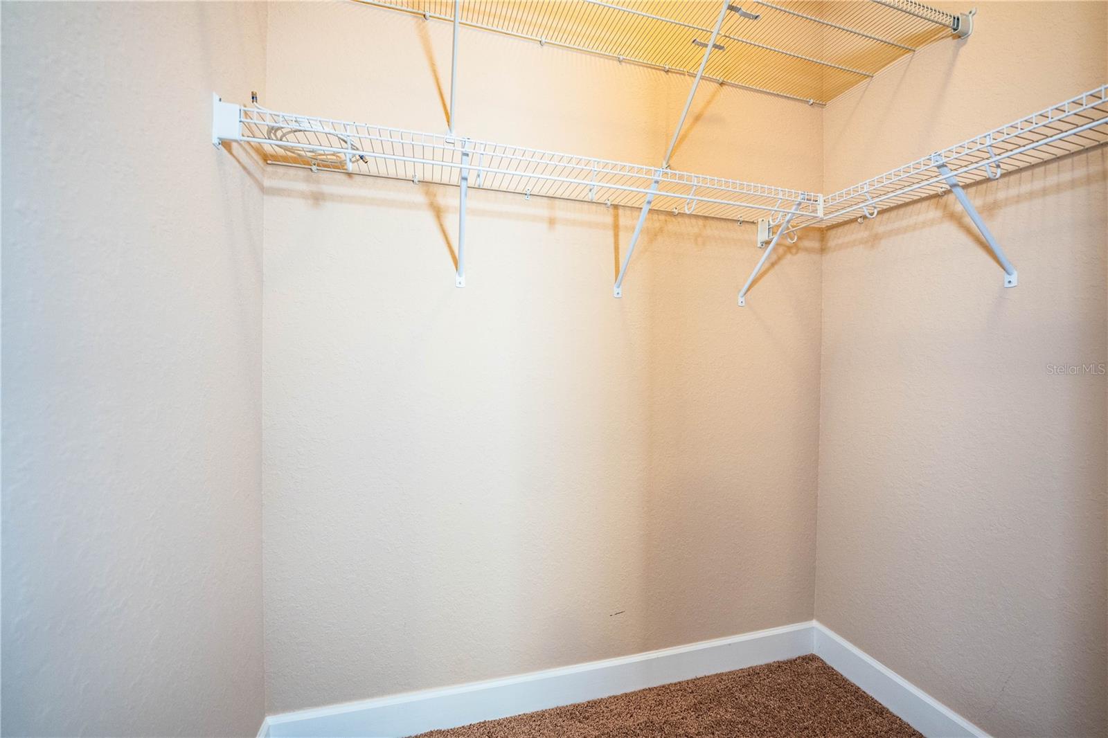 ALEXANDER WOODS TWNHMS - Residential