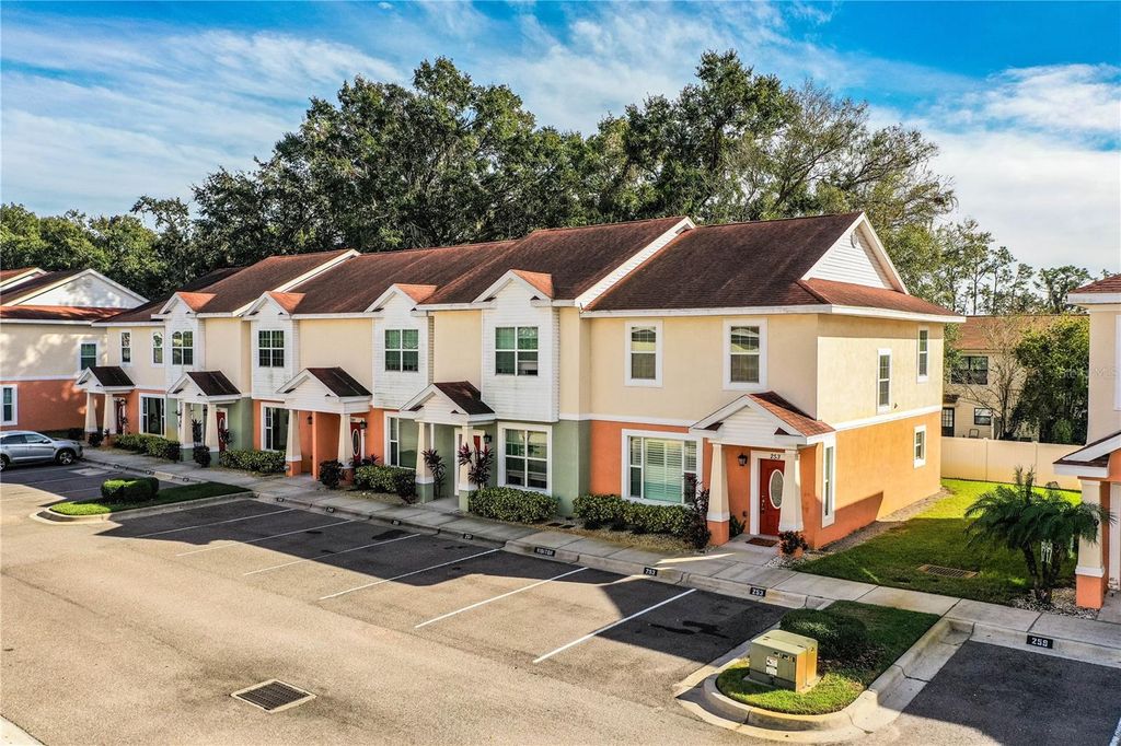 Photo of 253 Alexander Woods Drive, Plant City, FL 33563 (MLS # L4955332)