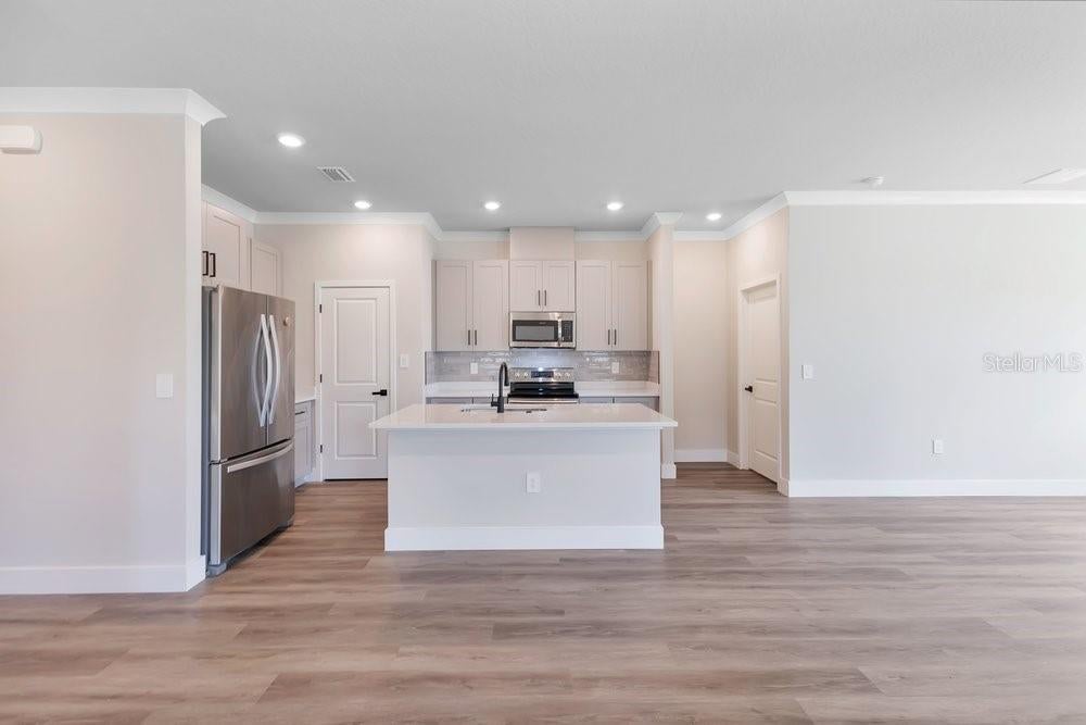 Photo of 2203 W Lowry Avenue, Plant City, FL 33563 (MLS # L4965859)