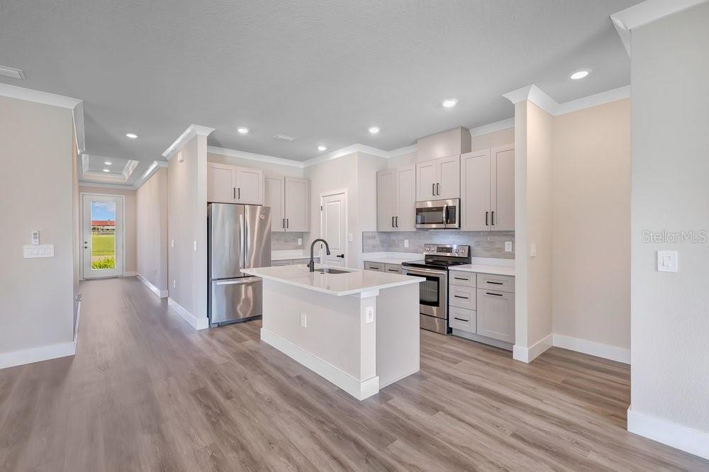 Photo of 2203 W Lowry Avenue, Plant City, FL 33563 (MLS # L4965859)