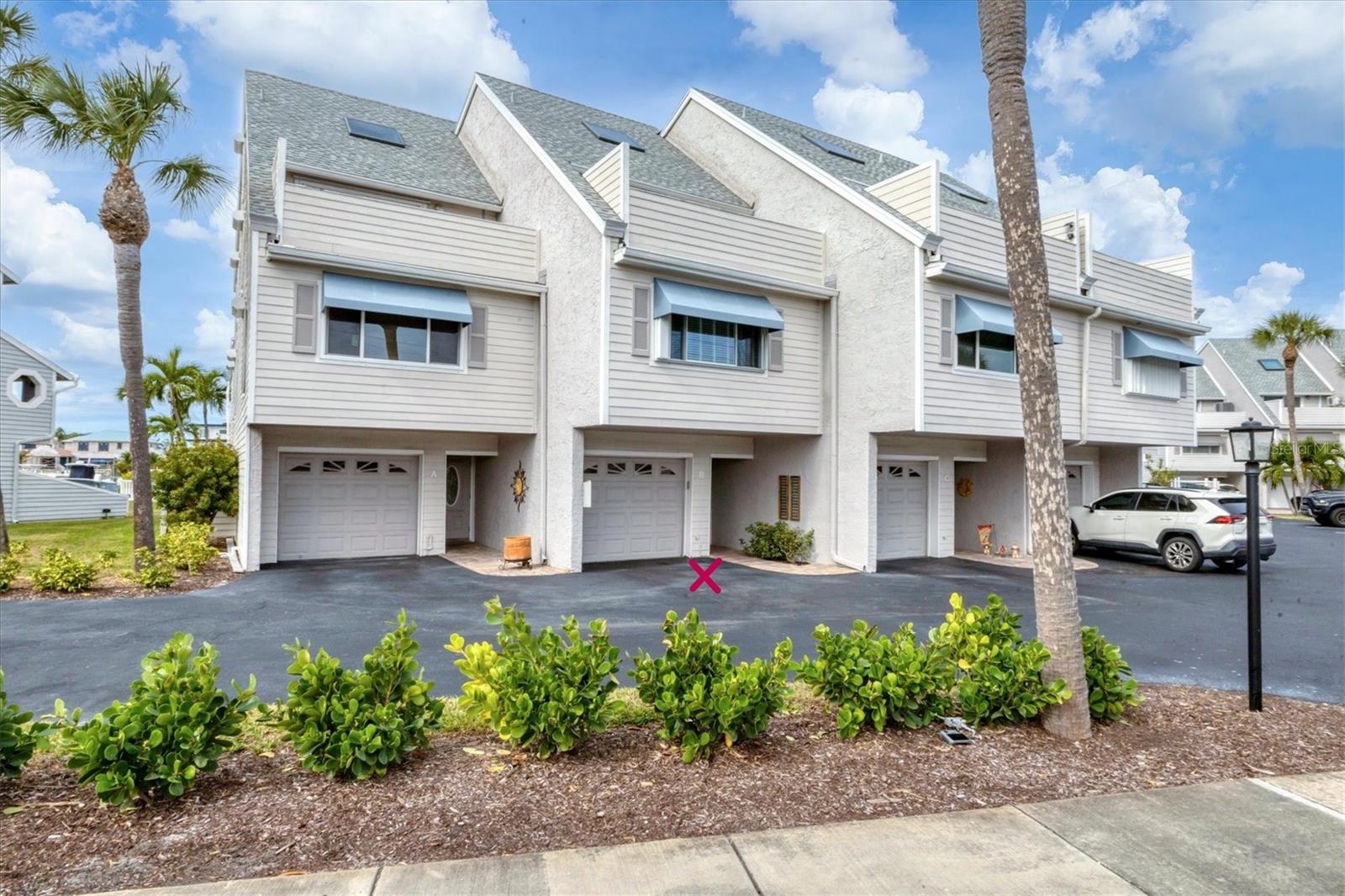 PINE KEY LODGE - Residential