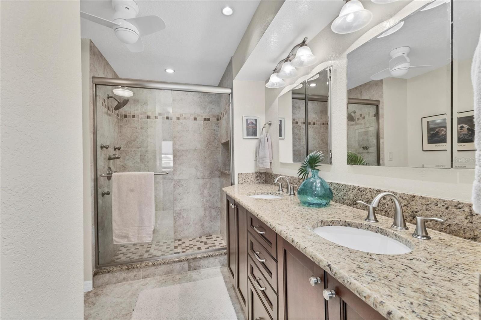 PINE KEY LODGE - Residential