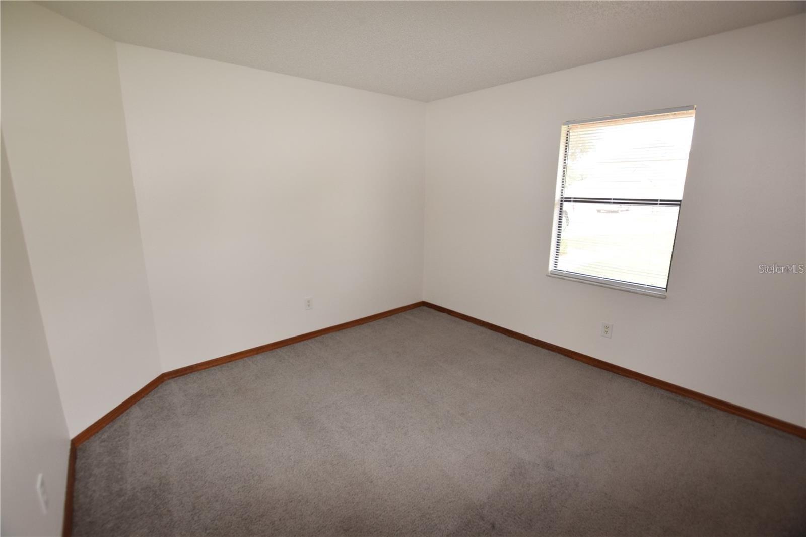 DELTONA LAKES UNIT 32 - Residential