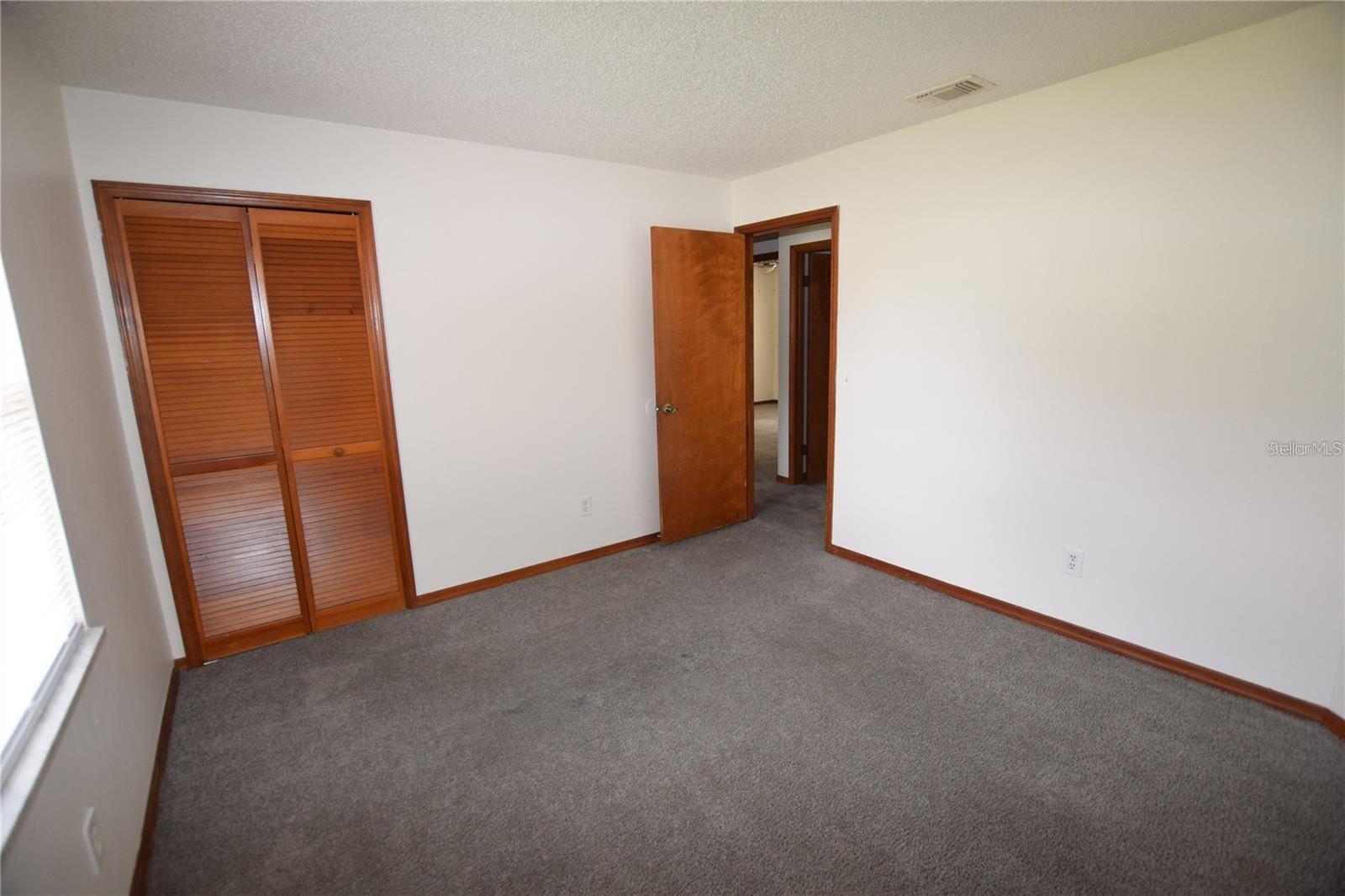 DELTONA LAKES UNIT 32 - Residential