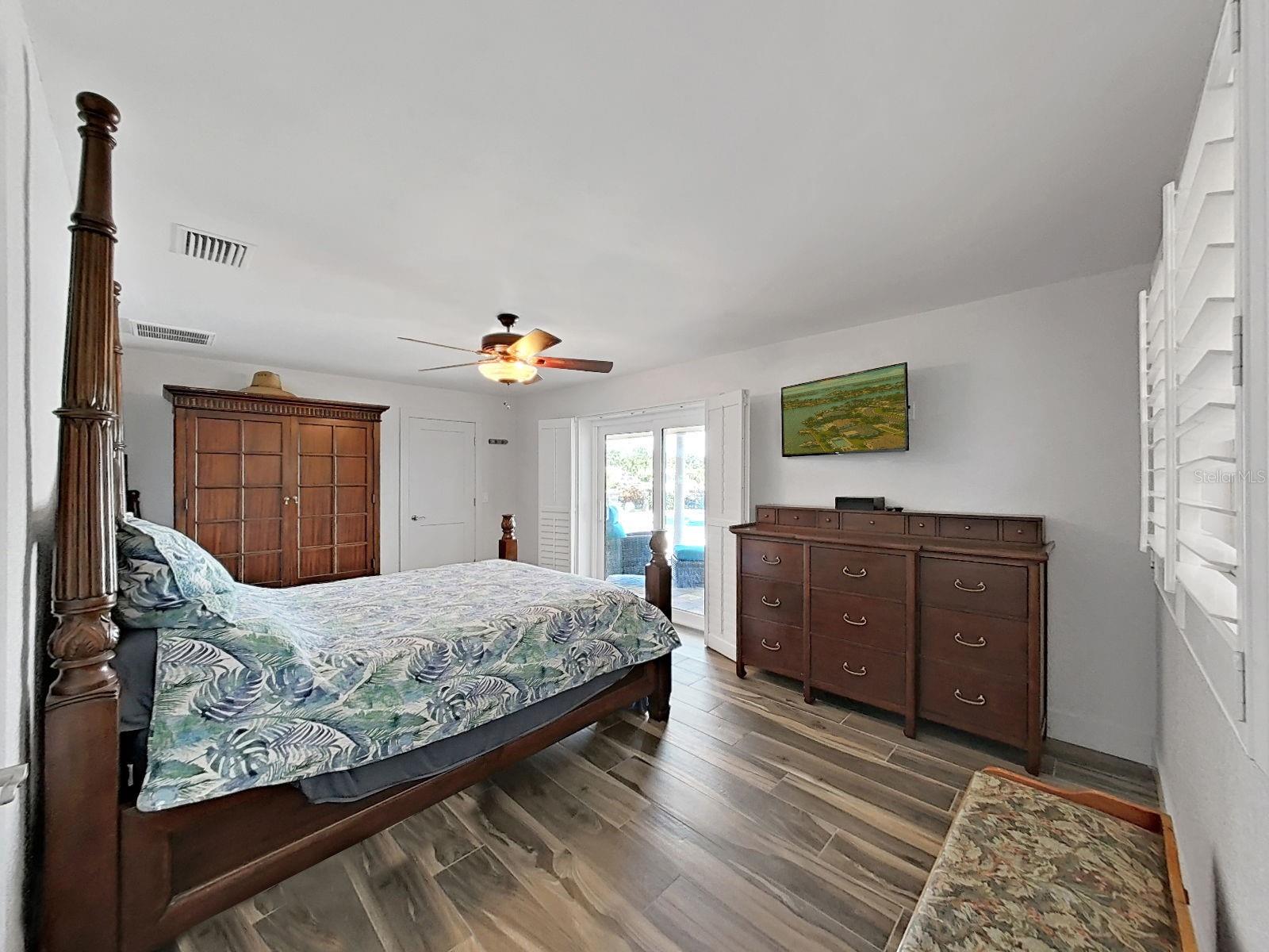 OAKHURST SHORES 2ND ADD - Residential