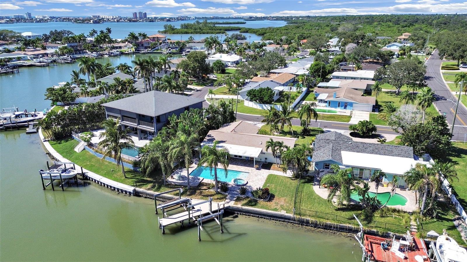 OAKHURST SHORES 2ND ADD - Residential