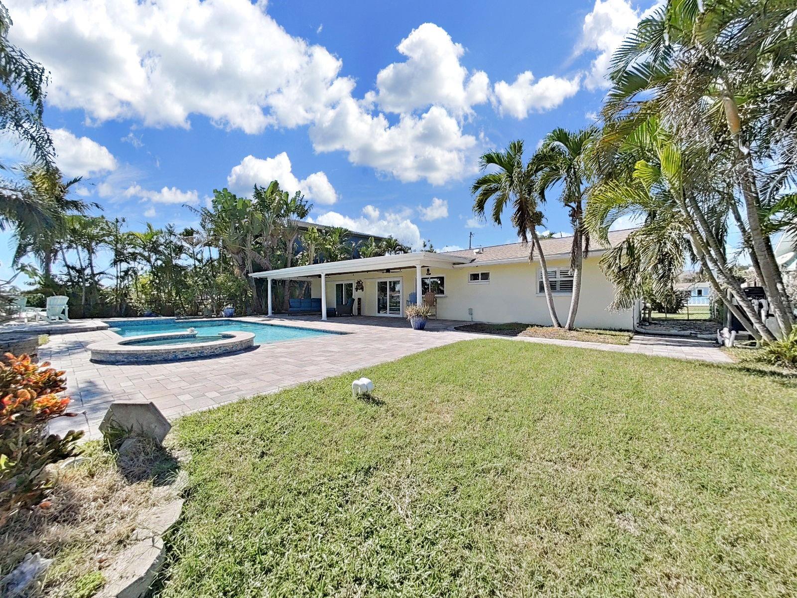 OAKHURST SHORES 2ND ADD - Residential