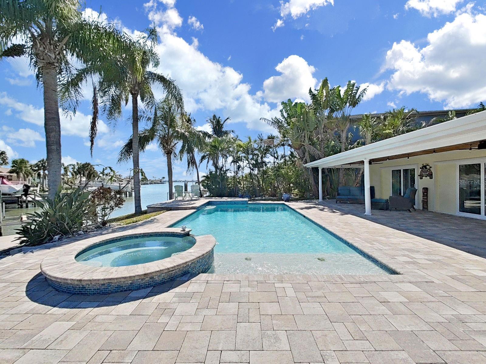 OAKHURST SHORES 2ND ADD - Residential