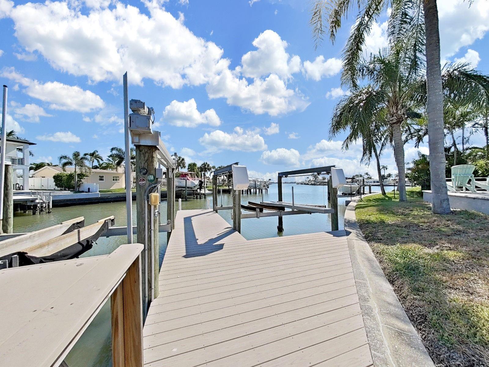 OAKHURST SHORES 2ND ADD - Residential