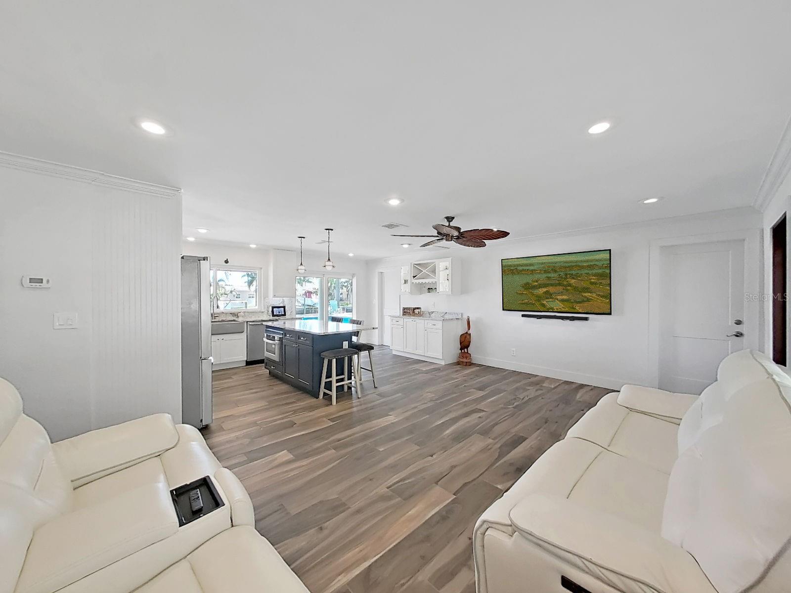 OAKHURST SHORES 2ND ADD - Residential