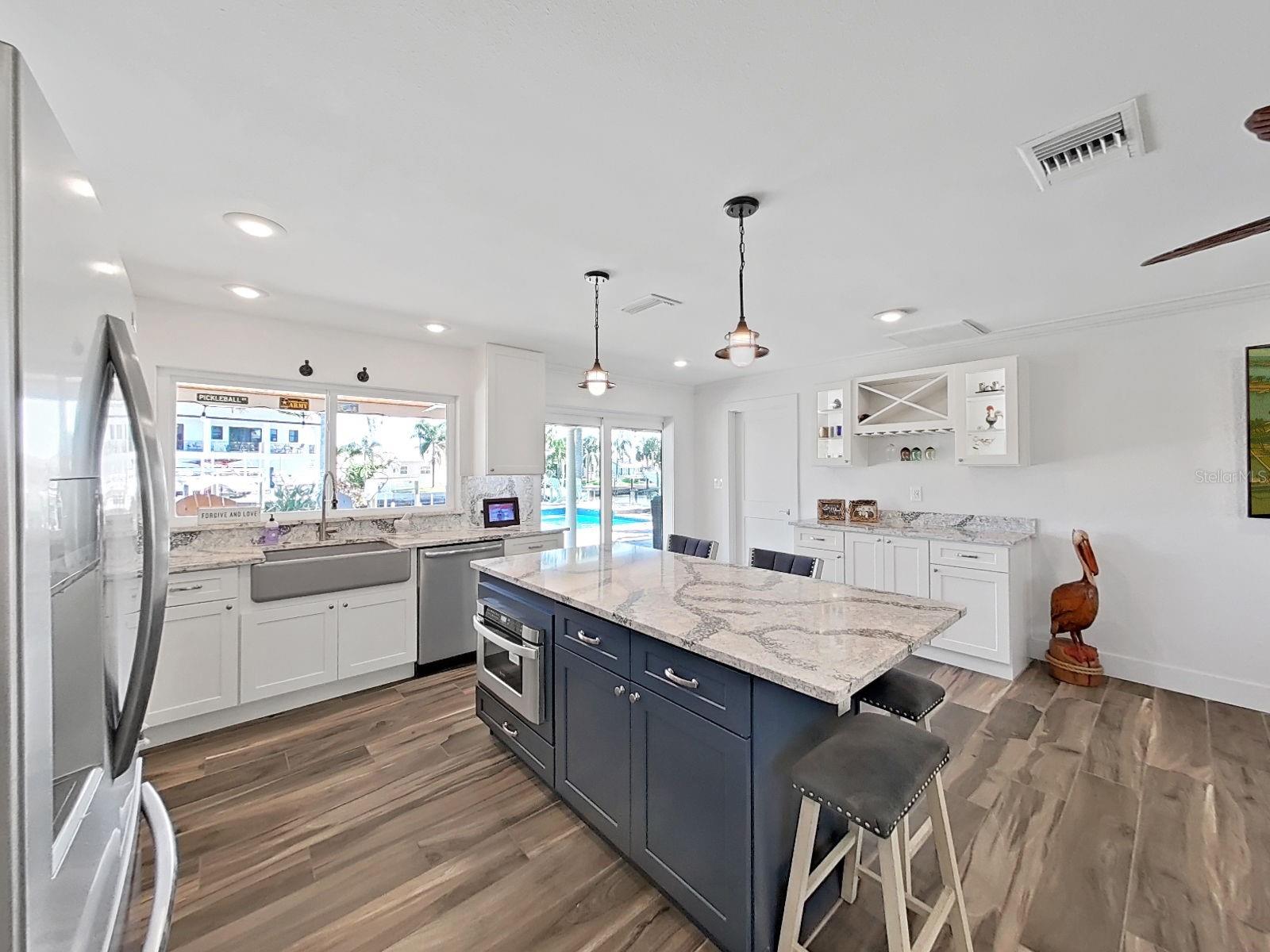 OAKHURST SHORES 2ND ADD - Residential