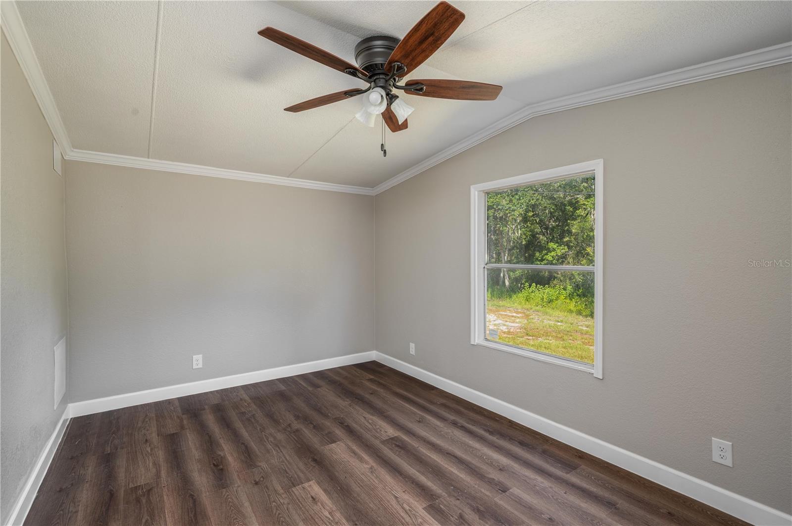 COUNTRY TRAILS PH 04 - Residential