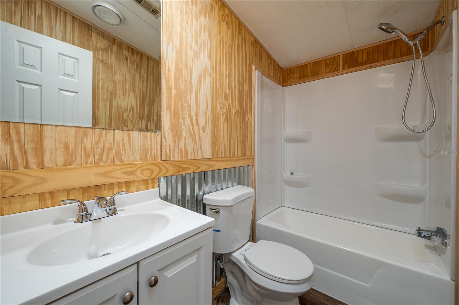 COUNTRY TRAILS PH 04 - Residential