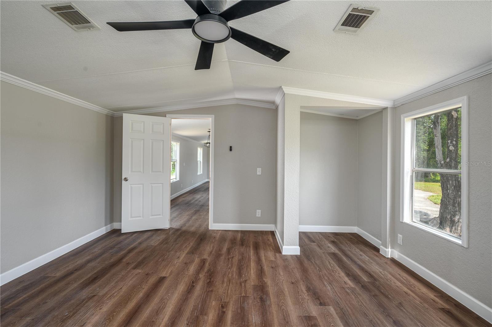 COUNTRY TRAILS PH 04 - Residential