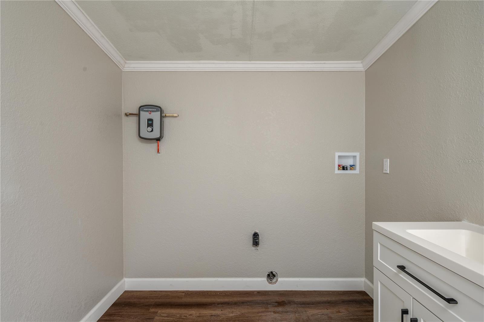 COUNTRY TRAILS PH 04 - Residential