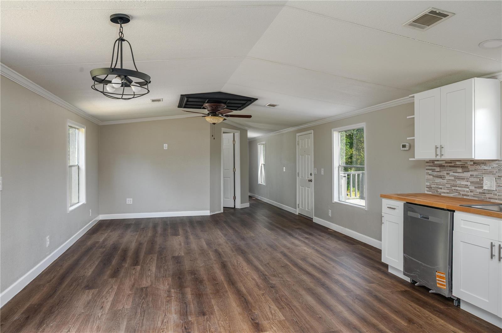 COUNTRY TRAILS PH 04 - Residential