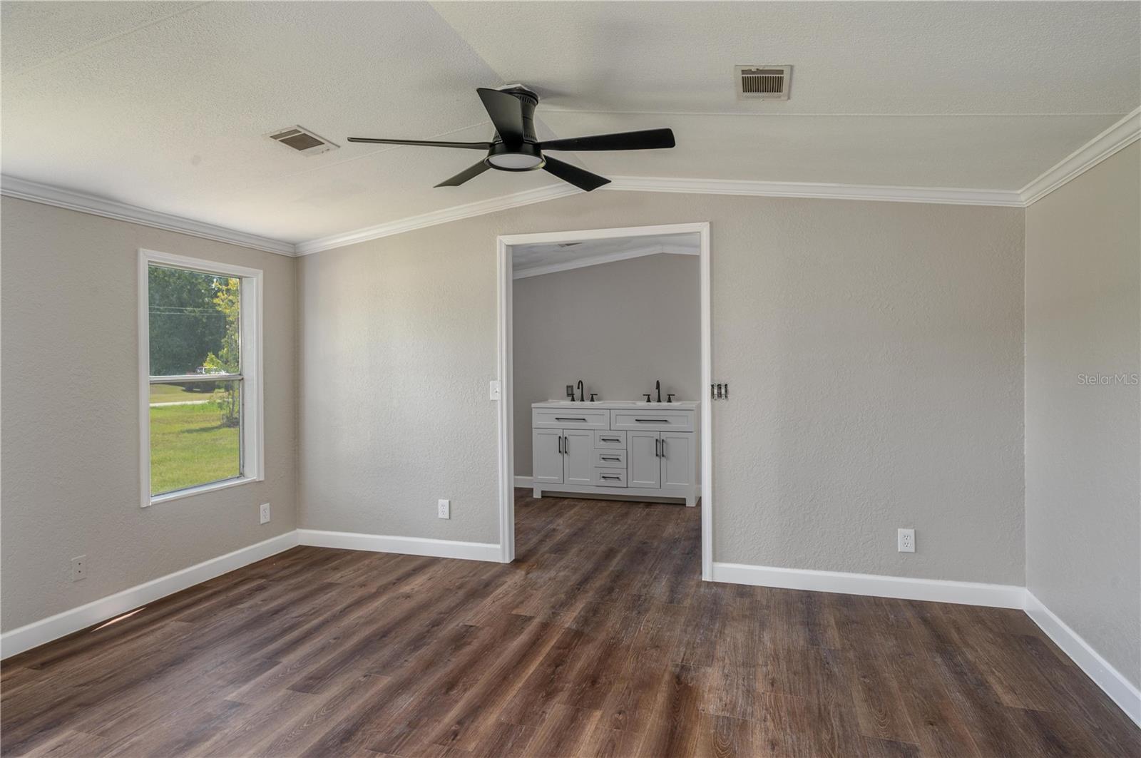 COUNTRY TRAILS PH 04 - Residential