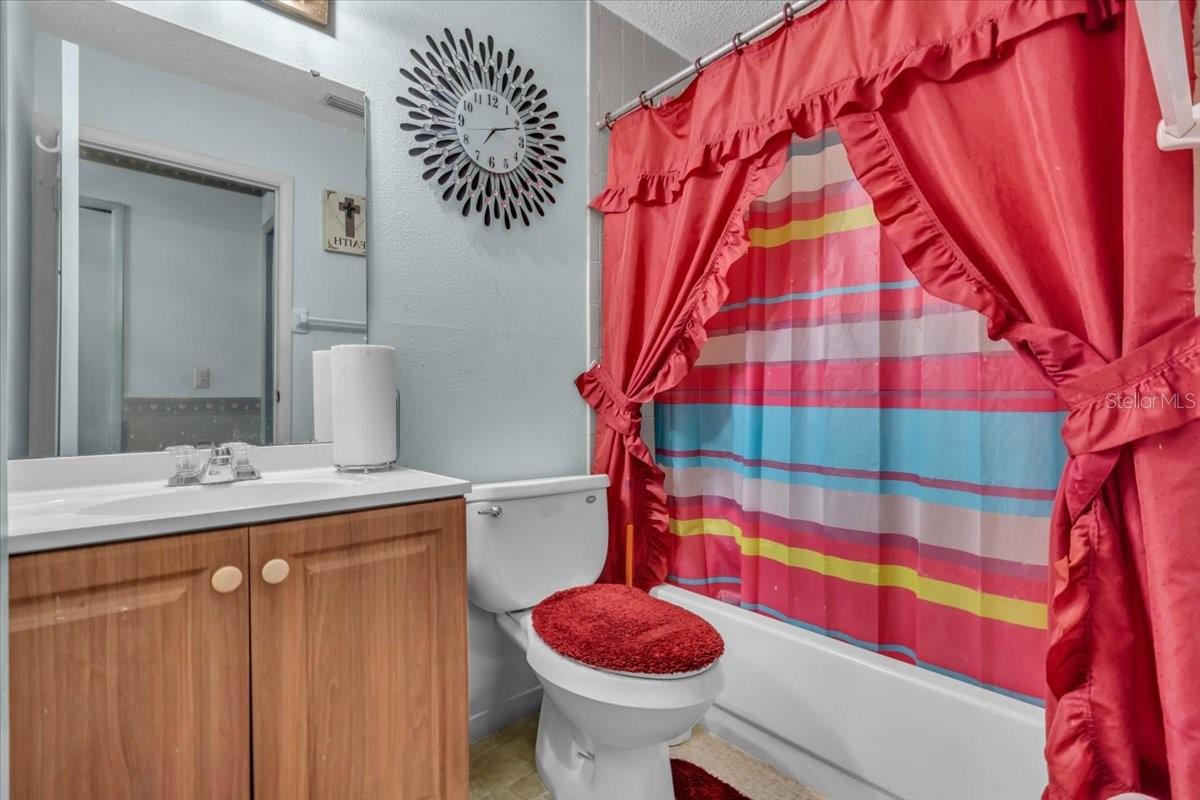 MULRENNAN GRVES NORTH UN II - Residential