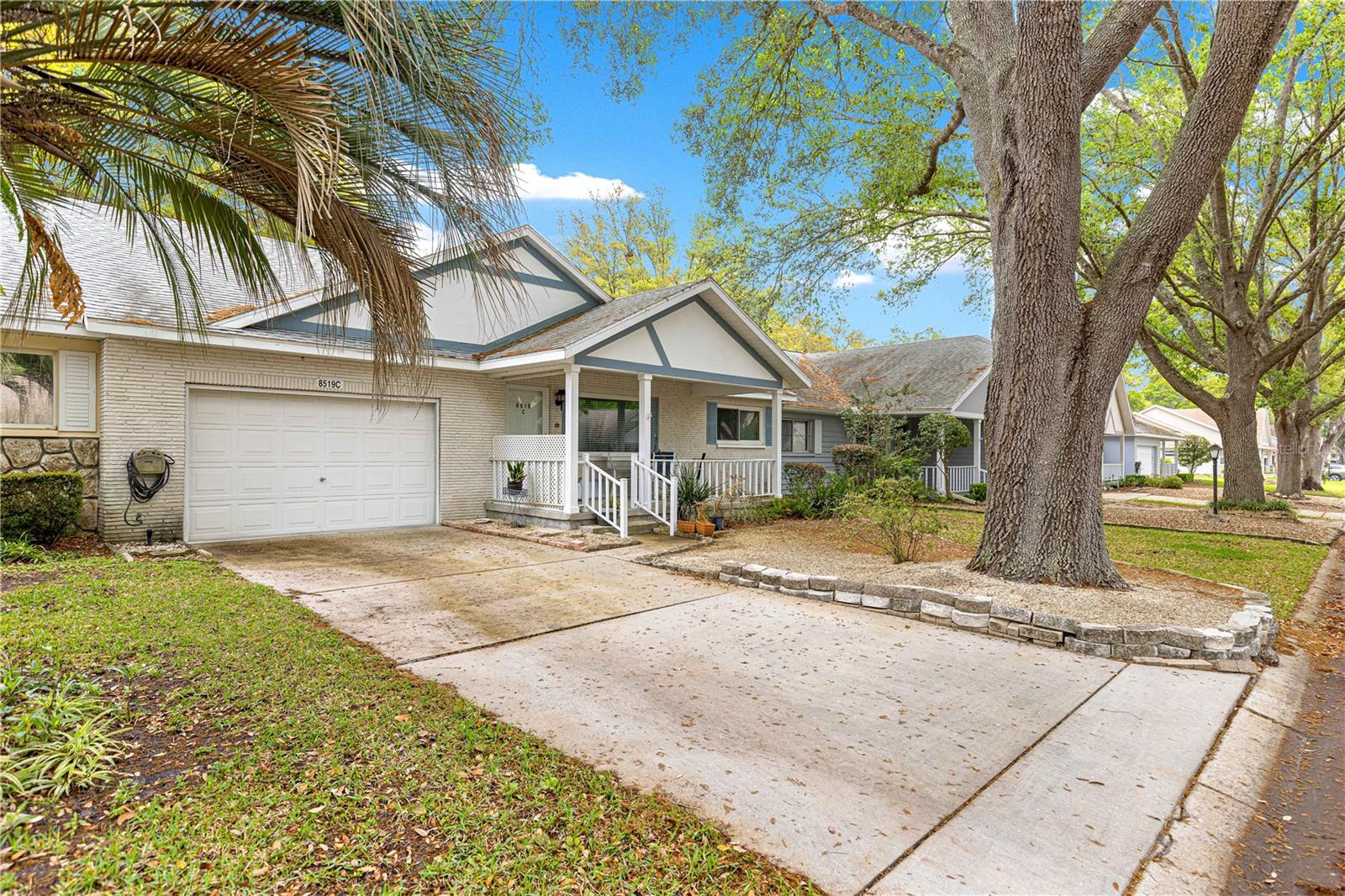 ON TOP OF THE WORLD - Residential