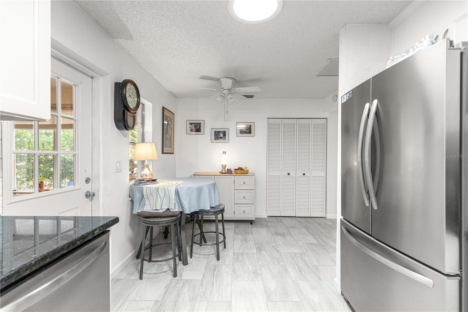 ON TOP OF THE WORLD - Residential