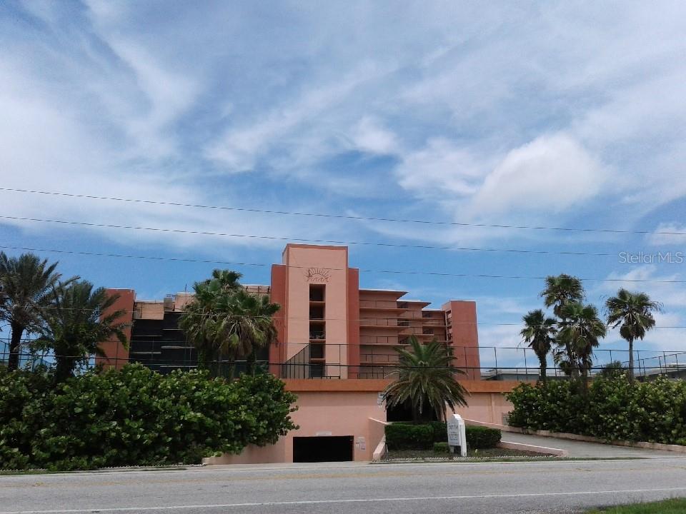 Sunrise Condo - Residential