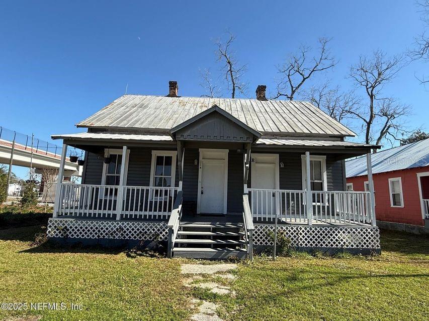 This duplex features 2 bedrooms, 1 bath per unit (Unit A & B) perfect for homeowner or investors. Total of 4 bedrooms, 2 baths, live in one side and rent out the other. Don't miss this income-producing property—schedule a showing today!