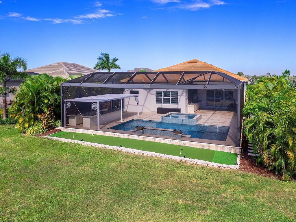 Photo of 8358 Redonda Loop, Bradenton, FL 34202 (MLS # A4671041)