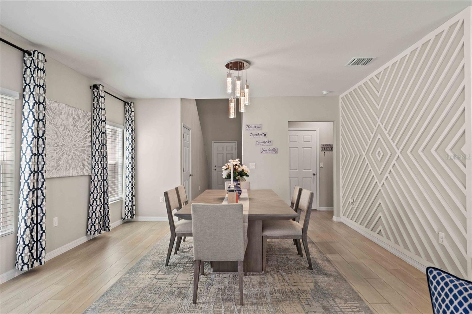 PASADENA POINT - Residential