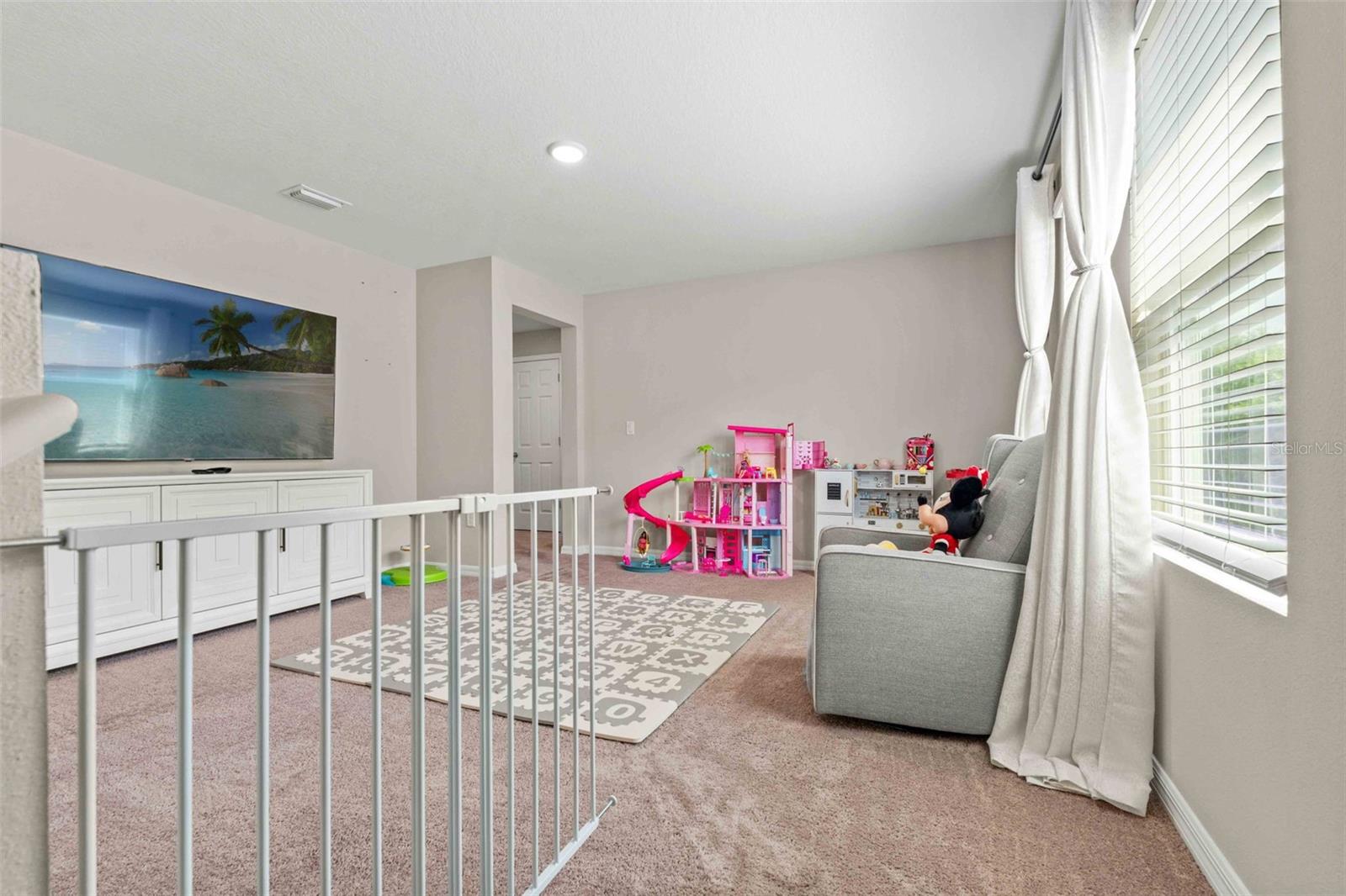 PASADENA POINT - Residential