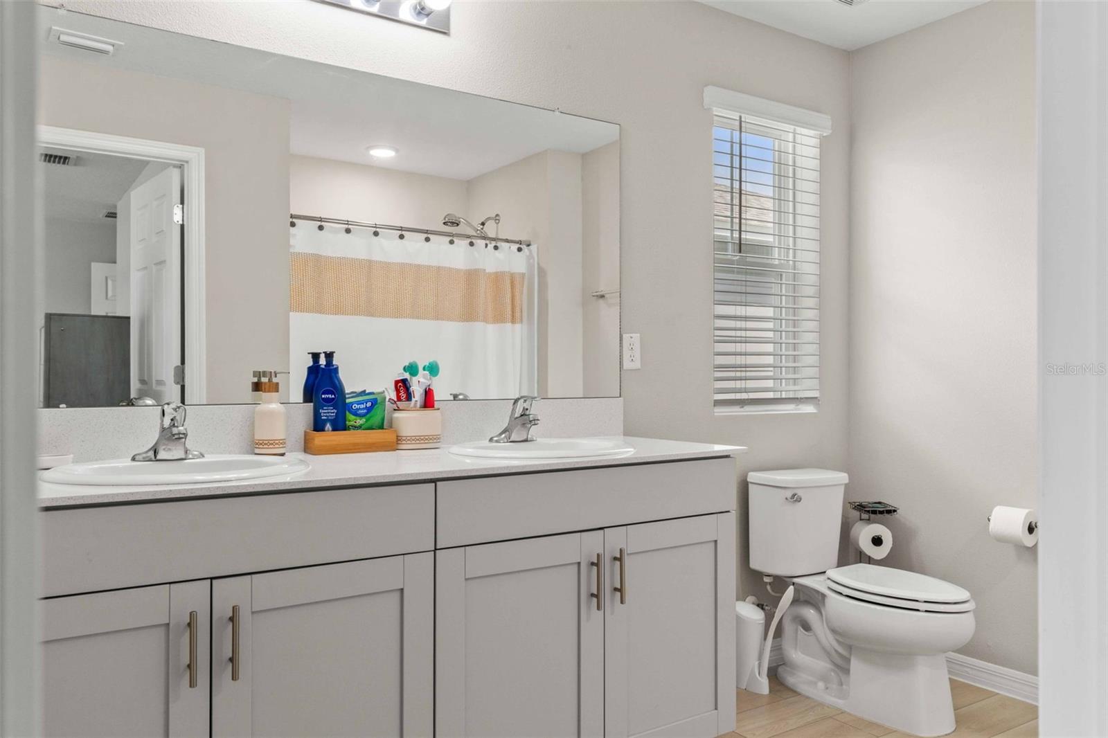 PASADENA POINT - Residential